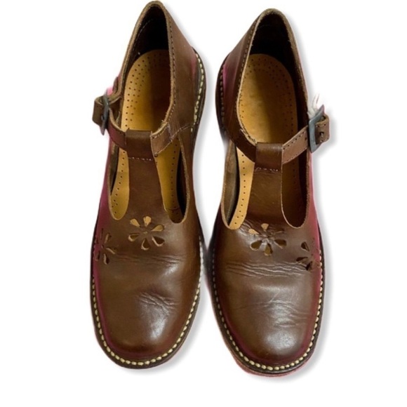 Y2K Vintage leather T strap chunky shoes with cutouts, late 90s - Picture 2 of 10